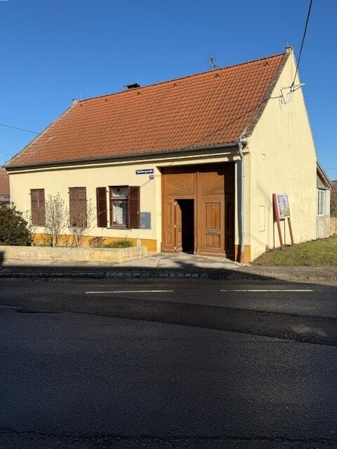 ALTLICHTENWARTH Ca. 10 Kilometer zur A5 ALTLICHTENWARTH Ca. 10 Kilometer zur A5